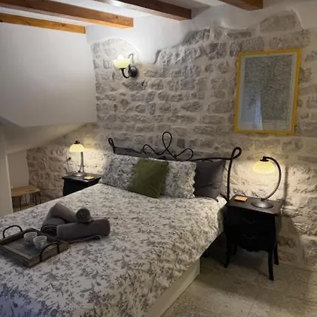 Allegre Old Town 1 Apartman *